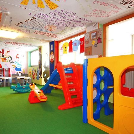 Sport Hotel Pampeago تيزيرو المظهر الخارجي الصورة