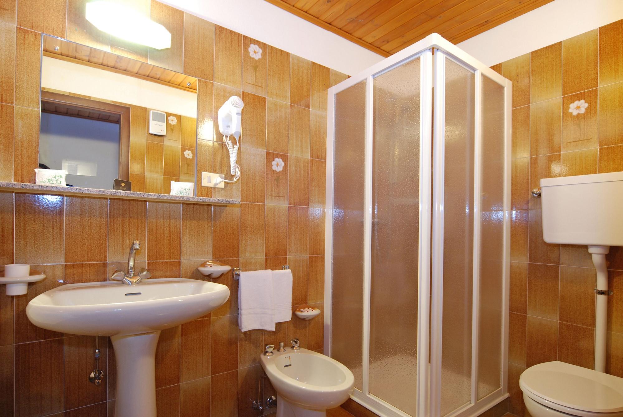 Sport Hotel Pampeago تيزيرو المظهر الخارجي الصورة