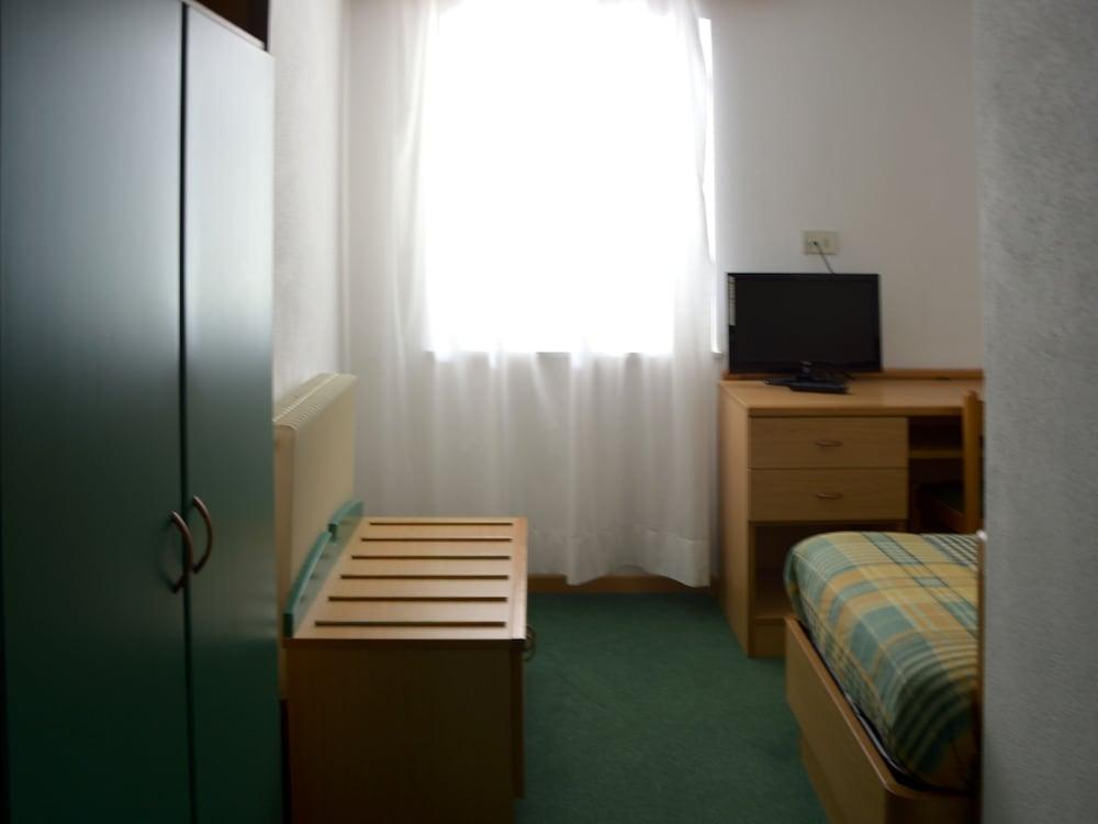 Sport Hotel Pampeago تيزيرو المظهر الخارجي الصورة