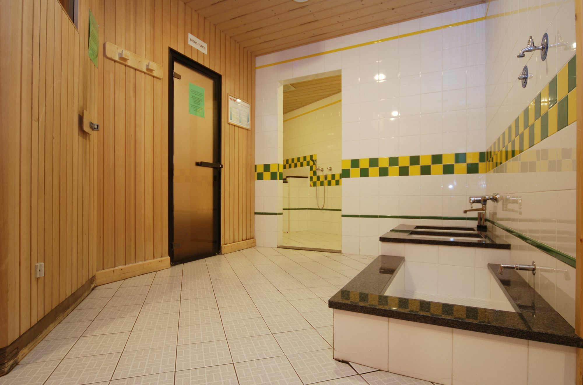 Sport Hotel Pampeago تيزيرو المظهر الخارجي الصورة